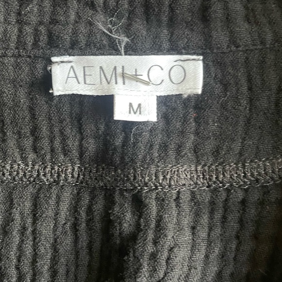 AEMI+CO black blouse - Picture 3 of 6